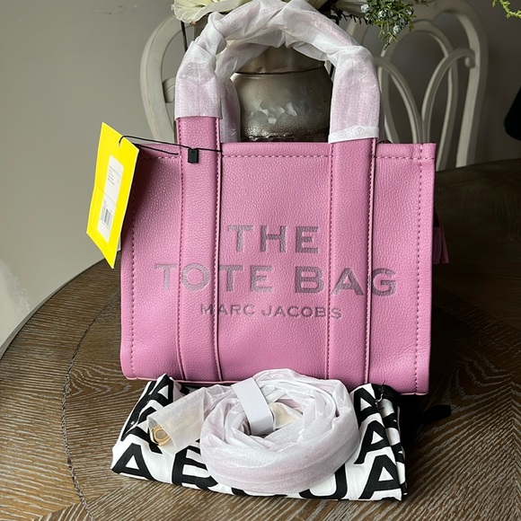 Marc Jacobs Handbags - MARC Jacobs  THE TOTE NWT Rare Color mini bag in purple haze.
